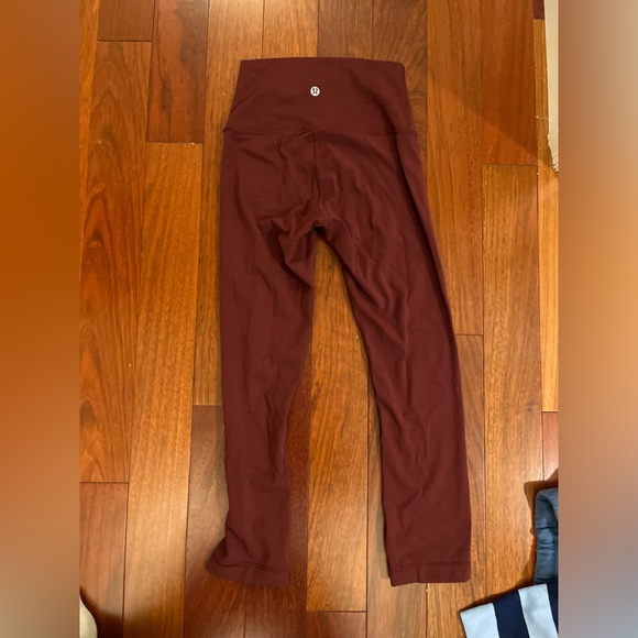 Lululemon Wunder Under Crop (Hi-Rise) *Full-On Luxtreme 21"
Dark Adobe - Picture 2 of 4